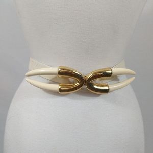 1980's Alexis Kirk Cream Waist Horn Belt
